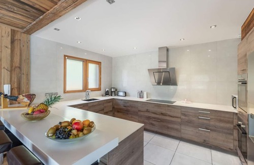 Meribel Ski Chalet | Chalet Kashmir 5MIN from the slopes by car
