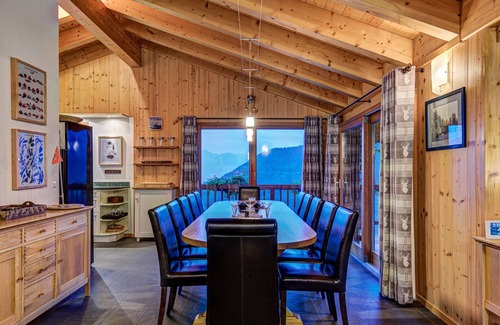 La Tzoumaz Ski Chalet | Chalet la Couronne - Jacuzzi Views Ski-In Ski-Out - La Tzoumaz, 4 Vallees