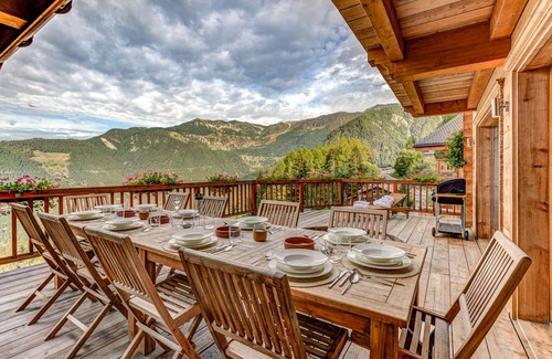 La Tzoumaz Ski Chalet | Chalet la Couronne - Jacuzzi Views Ski-In Ski-Out - La Tzoumaz, 4 Vallees