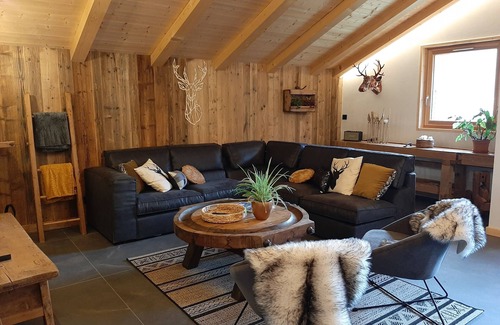 Entremont Ski Chalet | Chalet "La Ferme d'Aimé", new, sleeps 15