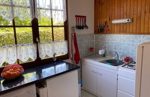 Gujan-Mestras House | Chalet la hume with communal pool.