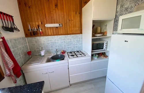 Gujan-Mestras House | Chalet la hume with communal pool.