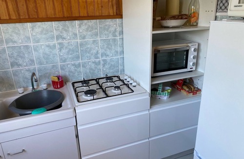 Gujan-Mestras House | Chalet la hume with communal pool.