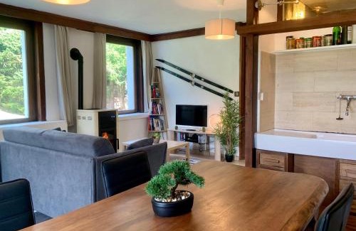 Les Praz-de-Chamonix Apartment | Chalet la Pagode, vue Mont-Blanc et jardin privé