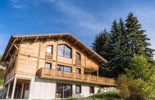 Saint-Jean-de-Sixt Ski Chalet | Chalet La Tribu du Danay 12 pers. proches stations