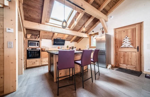 Abondance Ski Chalet | Chalet 'Le Ber Abbay' with Mountain View, Private Terrace and Wi-Fi