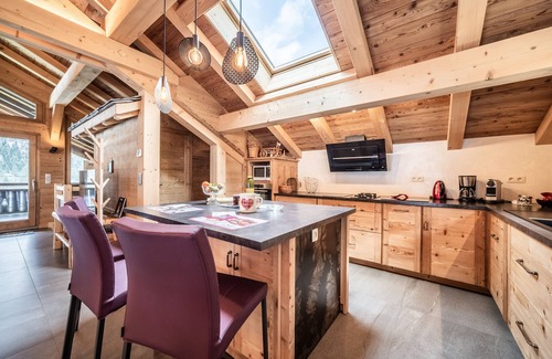 Abondance Ski Chalet | Chalet 'Le Ber Abbay' with Mountain View, Private Terrace and Wi-Fi