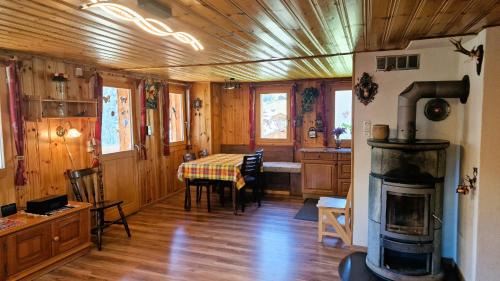 Evolene Ski Chalet | Chalet Le Colett La Forclaz 4 personnes