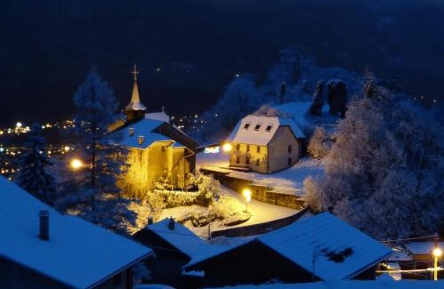 Chatillon-sur-Cluses Bed & Breakfast | Chalet Le Pery