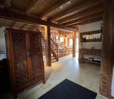 Chatillon-sur-Cluses Bed & Breakfast | Chalet Le Pery