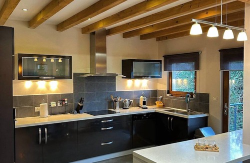 Sapois Ski Chalet | Chalet les 2 Sapins - 10 people - Beds made up, Towels and Housework included