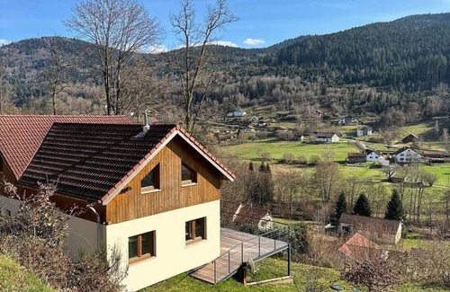 Sapois Ski Chalet | Chalet les 2 Sapins - 10 people - Beds made up, Towels and Housework included