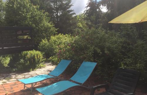 Saint-Jacques-des-Blats House | Chalet les Eglantines