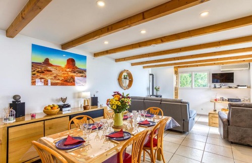 Jarrier House | Chalet Lo Grané