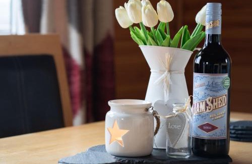 Kinross Ski Chalet | Chalet Loch Leven Lodge 12 by Interhome