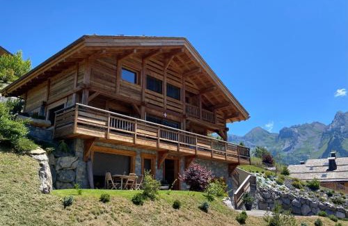 Le Grand-Bornand Apartment | CHALET LYOBA
