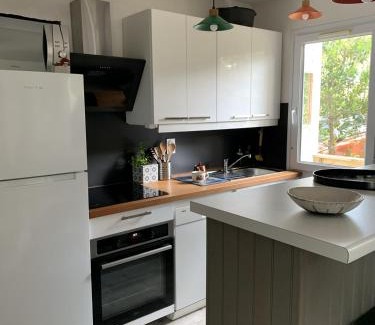 Le Porge Apartment | Chalet Mavalear naturiste La Jenny