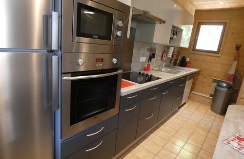 Thones Ski Chalet | Chalet near Lake Annecy beach wifi jacuzzi private parking pets welcome