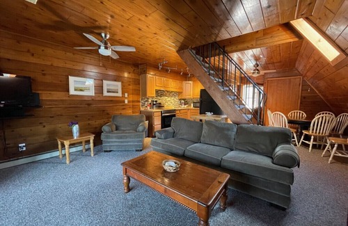 Stevensville House | Chalet on the Lake 93 w/Beach Access, Pools, Sport Courts, Fishing Pond & more!