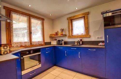 Morillon Ski Chalet | Chalet paisible à Morillon avec jacuzzi et proche des pistes skiables - FR-1-642-66