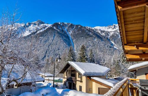 Chamonix-Mont-Blanc Ski Chalet | Chalet Panache