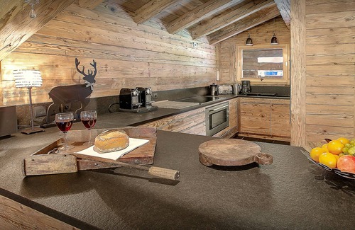 La Clusaz Ski Chalet | Chalet Patagonia - wellness ski base and nordic bath - OVO Network