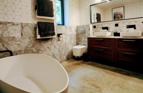 Les Tines Ski Chalet | Chalet Petit Chappelle