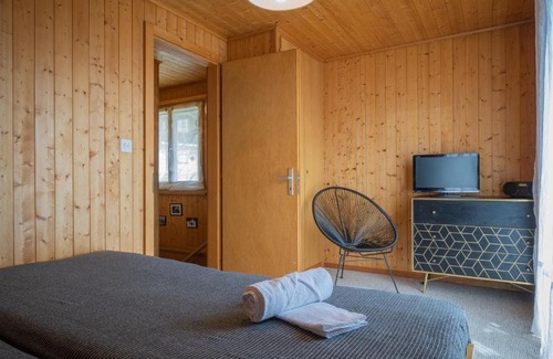 Ovronnaz Ski Chalet | Chalet Phipalo by Interhome