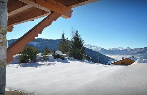Saint-Jean-de-Sixt Ski Chalet | Chalet Polanka - luxury ski base for 12, cosy fire & views - OVO Network