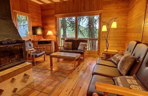 Plagne Centre Ski Chalet | Chalet rénové pour 10 avec jacuzzi, cheminée et WiFi aux pieds des pistes - FR-1-455-155
