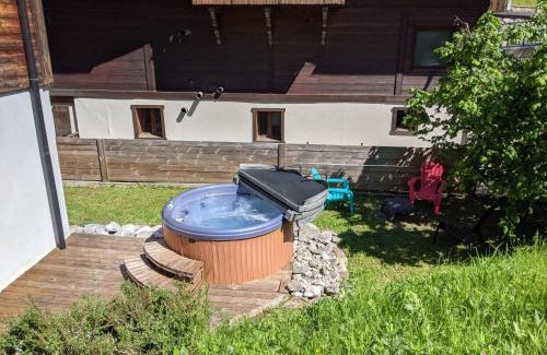 Morzine Ski Chalet | Chalet Robin - spa- multipass- terrain de pétanque