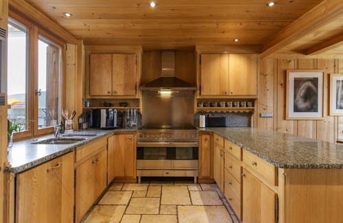 Les Tines Ski Chalet | Chalet Scierie - luxury chalet with hot tub
