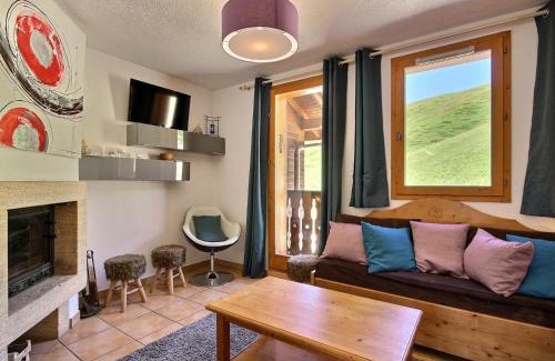 Plagne Soleil Ski Chalet | Chalet spacieux sur les pistes avec cheminée et WiFi - FR-1-455-242