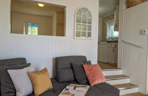Cap-Saint-Ignace Ski Chalet | Chalet Studio #5 Waterfront with Spa, Fireplace & Wifi