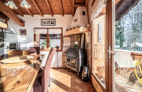 Morzine Ski Chalet | Chalet "Sun River" with Mountain View, Private Terrace & Wi-Fi