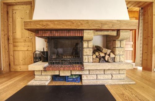 Les Houches Ski Chalet | Chalet Tannuaz - 4 Bedrooms - Quiet area - By Cozee Rentals