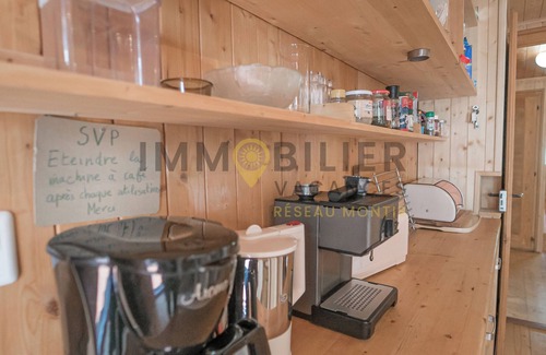 St. Luc Apartment | Chalet typique situé sur la route de Chandolin. Entrée avec vestiaire, salle de jeux avec babyfoot,