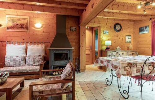 Etobon House | Chalet typiquement franc-comtois avec Wifi et cheminée à Étobon - FR-1-583-405