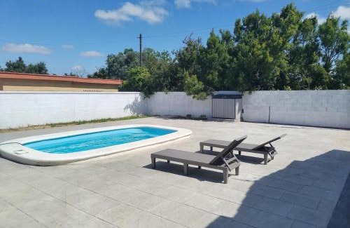 Chiclana de la Frontera House | Chalet Vacacional ELIÁ -Piscina Privada, BBQ, Wifi