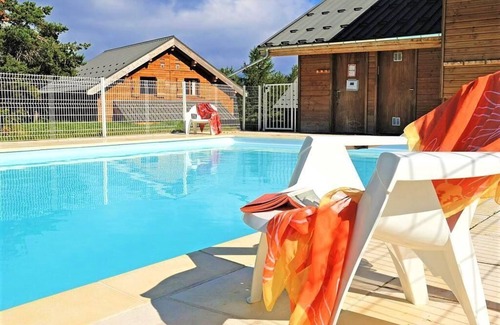 La Joue du Loup Ski Chalet | Chalet, view mountain, terrace, parking, tv, ski locker, 55m², La Joue du Loup