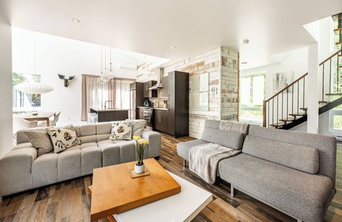Sainte-Beatrix Ski Chalet | Chalet Villa Bianca Spa & river