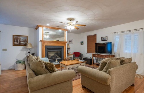Greenwood Ski Chalet | Chalet w/ Fire Pit, Deck, Grill, Kayaks, Hot Tub, Games!