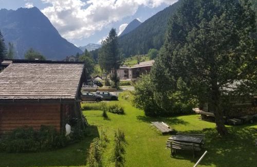 Vallorcine Apartment | Chalet Walser à VALLORCINE 13 kms CHAMONIX France