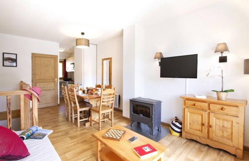 Valmeinier Ski Chalet | Chalet, wifi, ski-in/ski-out & foot of the slopes, fitness, swimming pool, terrace, balcony, tv
