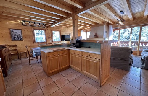 Les Carroz-d'Araches Ski Chalet | Chalet with 4 bedrooms, 9 pers, ski-in, 2-car garage