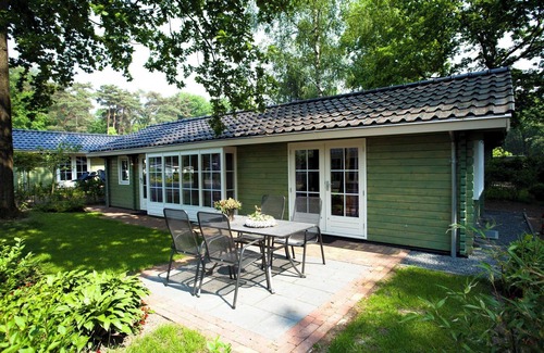 Belfeld House | Chalet with 2 bedrooms, a sauna and a terrace