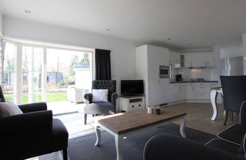 Belfeld House | Chalet with 2 bedrooms and a terrace