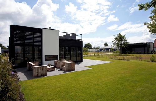 Nijkerk House | Chalet with 3 bedrooms and a terrace
