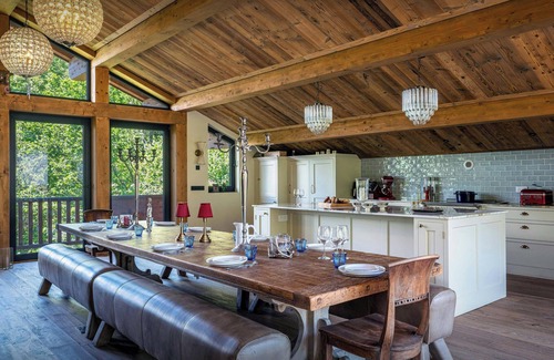 Seez Ski Chalet | Chalet Wonderland - Luxury chalet for 13 with summer pool - OVO Network