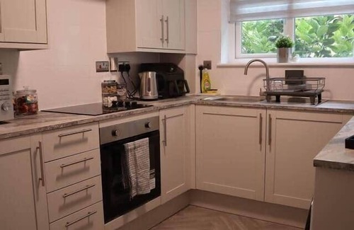 Little Chalfont Apartment | Chalfont Haven - Stylish 2-Bed Apartment, with Free Parking